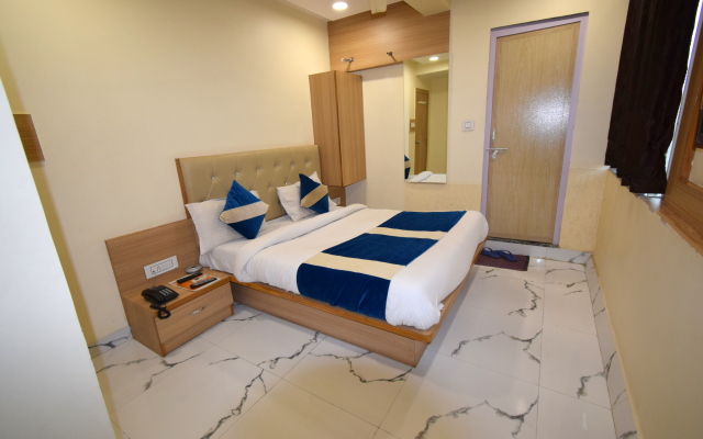 New Pathik Hotel