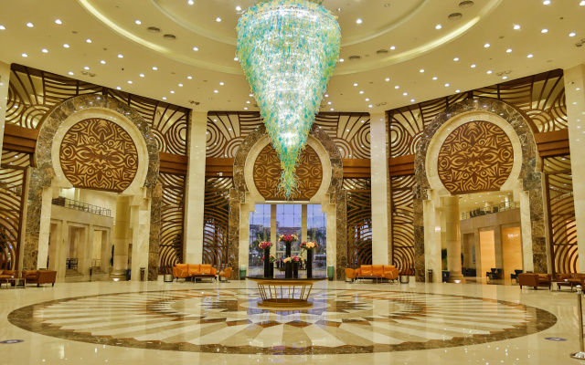 Triumph Luxury Hotel - Image 4