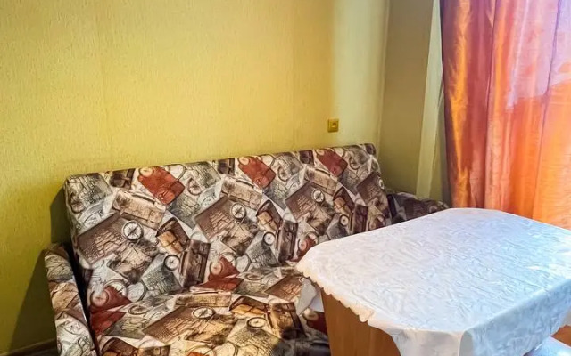 Квартира В 10 минутах от аэропорта и центра