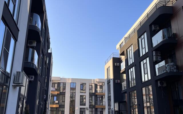 Daymond v Sochi Apartments 1