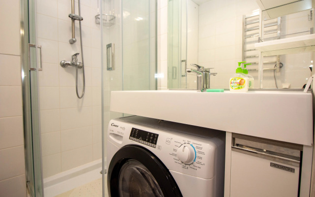 Uyutnaya Studiya V Novom Dome Apartments