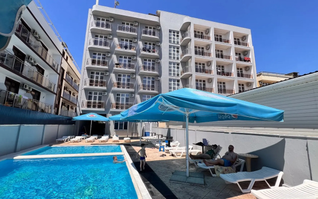 Sedymoye Nebo Hotel