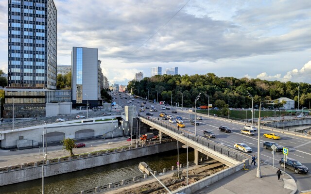 KvartiraSvobodna - Ogromnaja kvartira na reke Jauza Apartments