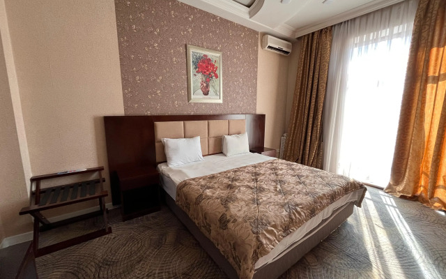 Premier Hotel