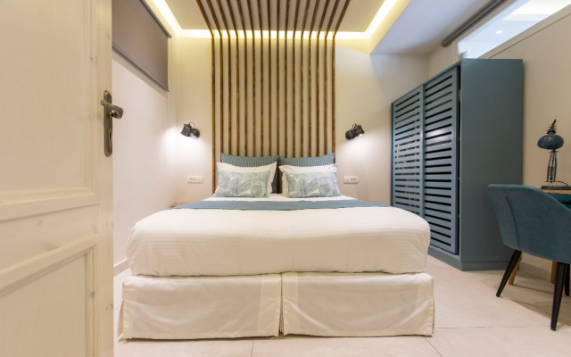 Ambeli Luxury Villa