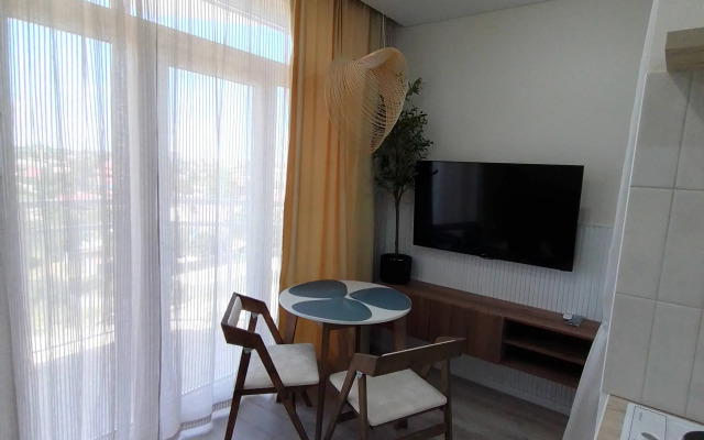 Квартира Студия White