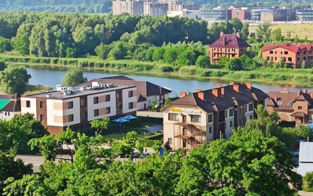 Апартаменты на Ялтинской с видом на реку