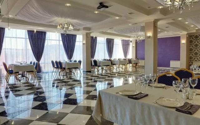 Sem Koroley Prestige Hotel