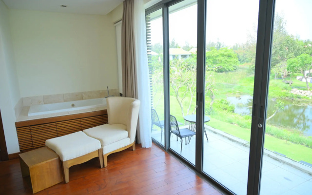 The Ocean Villa