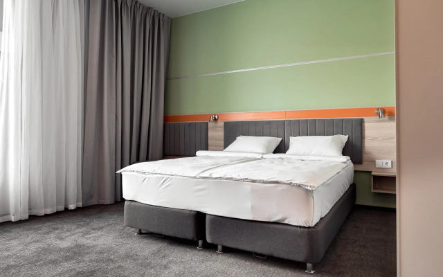 3a Oktyabryskaya M4 Hotel