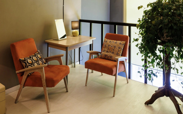 Dvukhurovnevaya S Terrasoy dlya pary Flat