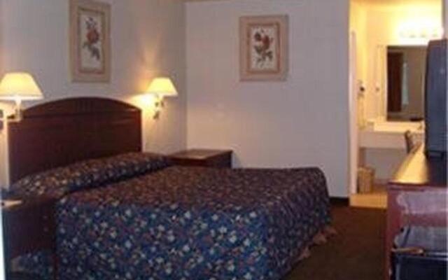 Cedar Creek Inn Hotel