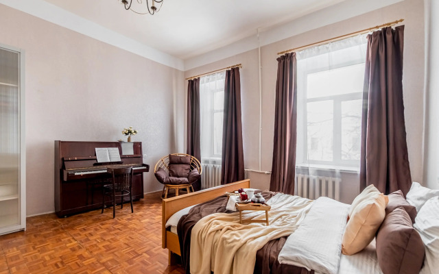 Shikarnye dvukhkomnatnye apartamenty v istoricheskom tsentre goroda Apartments