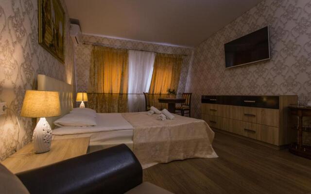 Tsvetnoj 5 Hotel