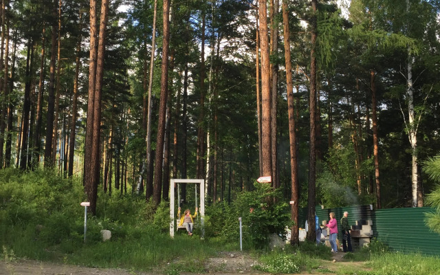 Отель Корона