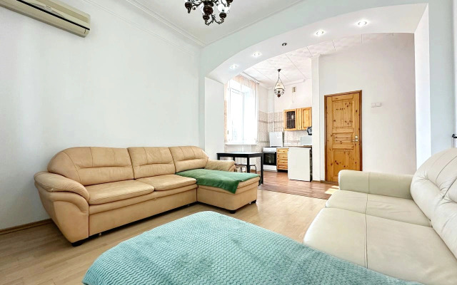 Квартира трехкомнатная в центре на Советском напротив Администрации