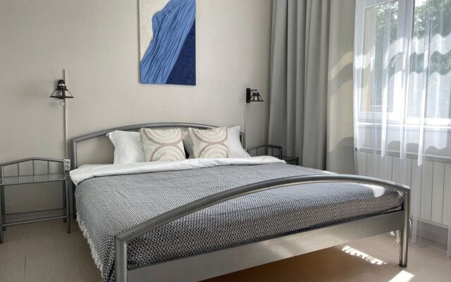 Prostornye Dvukhkomnatnye Indigo Apartments