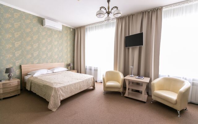 Parus Hotel
