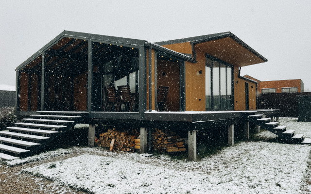 Частный дом с гриль-мангалом, сауной и большой террасой
