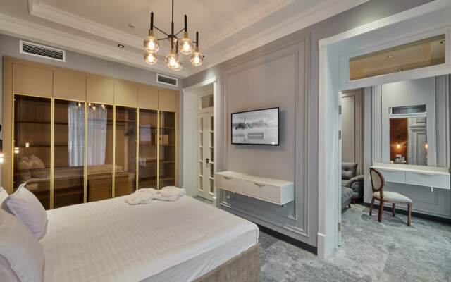Continental Hotel