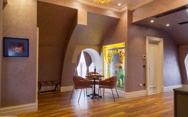 Art Gallery Hotel