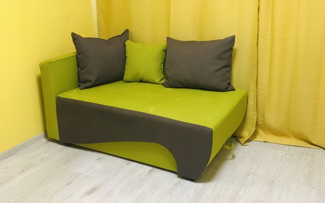 U Muzeya Yantarya Flat