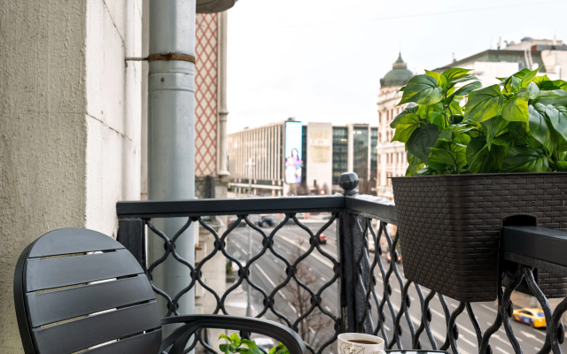 Квартира Видовая Трехкомнатная с Эркерным Балконом