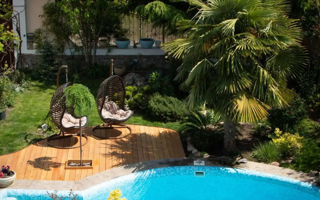 Avgusta Private house