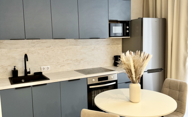 Квартира Двухкомнатная на Строителей 60/4