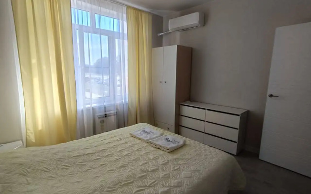 Yevrodvushka Na Mirnoy Flat