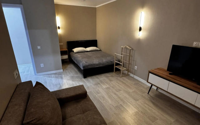 S dizajnerskim Remontom u Nizhnekamskih Term Flat