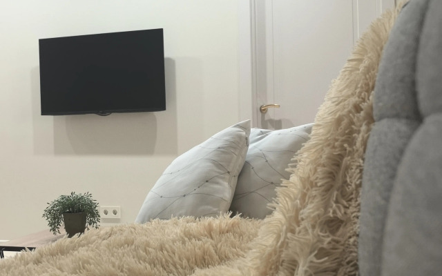 Stilnaya Uyutnaya Evrotryoshka U Volgi Flat