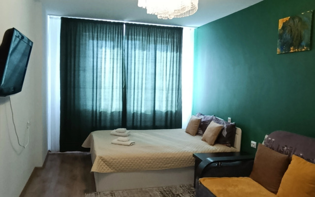 Квартира Бело- зелёная в Аквамарине