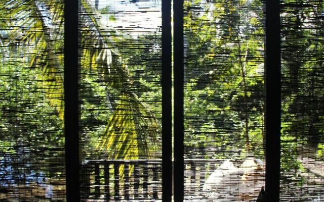 Kaju Green Eco Lodges Hotel