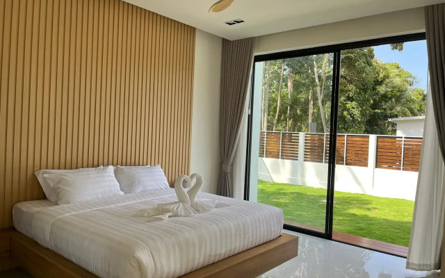 Level Villas, Villa