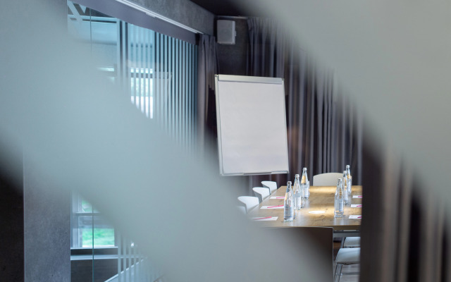 Ibis Oktyabr'skoe Pole Hotel