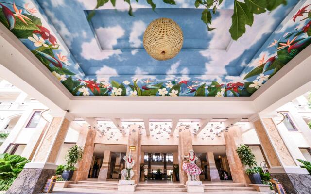 Olalani Resort  Hotel And Condotel