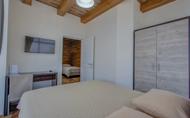 Отель Hillside Karakol