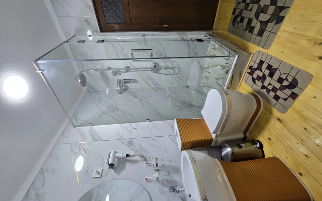 Shukran Hotel