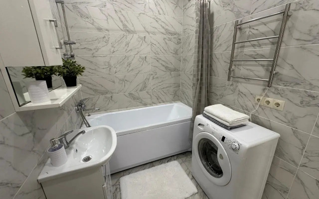 1ya studiya na ploschadi Kalinina, Dachnaya 42 Flat
