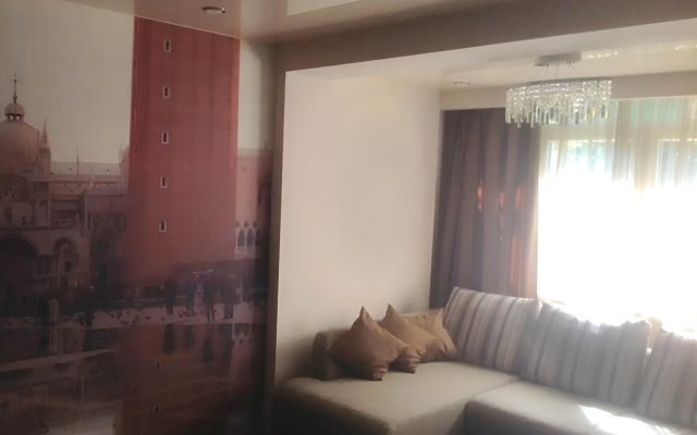 Апартаменты на Роз 41-21