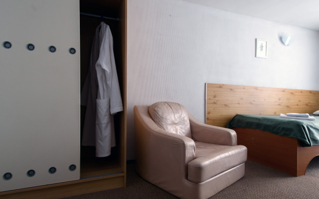 Pushkinskaya 8 Living quarters