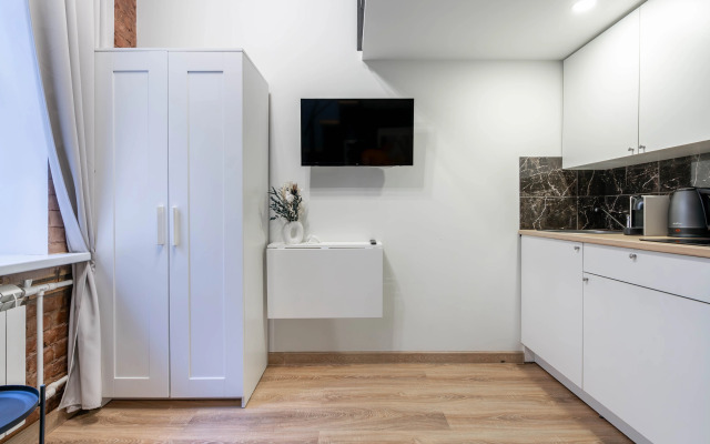 Studiya S Dizaynerskim Remontom V Centre Flat