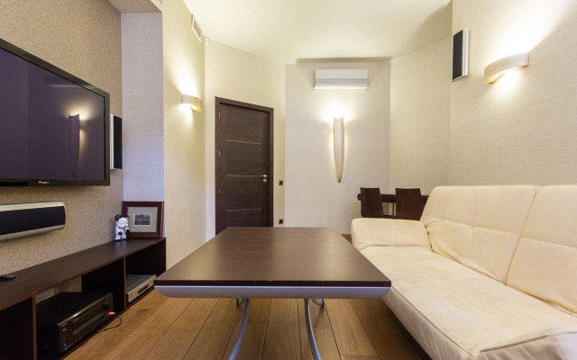 Апартаменты hth24 Ostrovsky Square