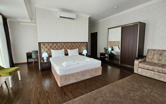 Grand Turon Plaza Hotel