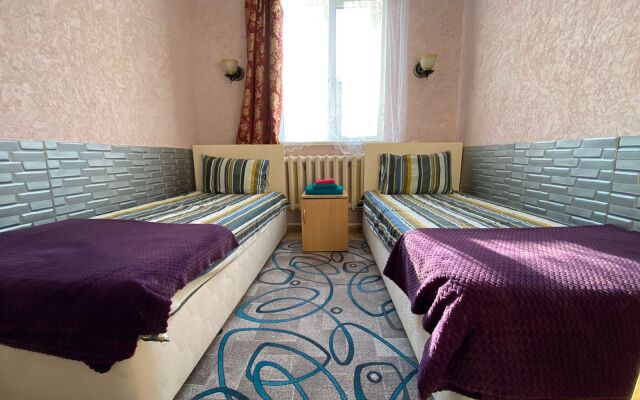 Mescherskij Dvorik Living quarters