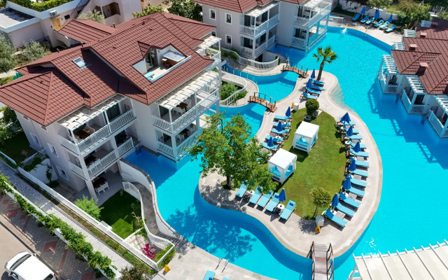 Mozaik Swim Up Hotel
