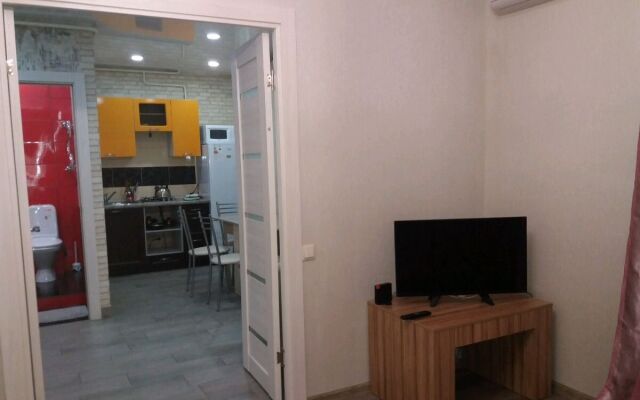 Na Ul. Volodarskogo 3 Flat