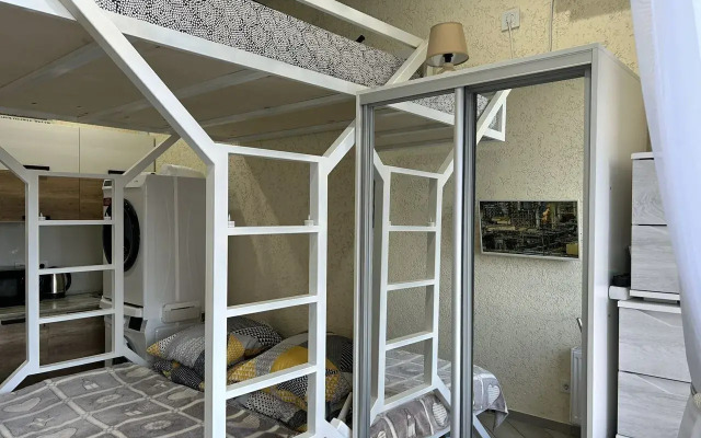 Na Zagorodnoy Ulitse 17v Flat