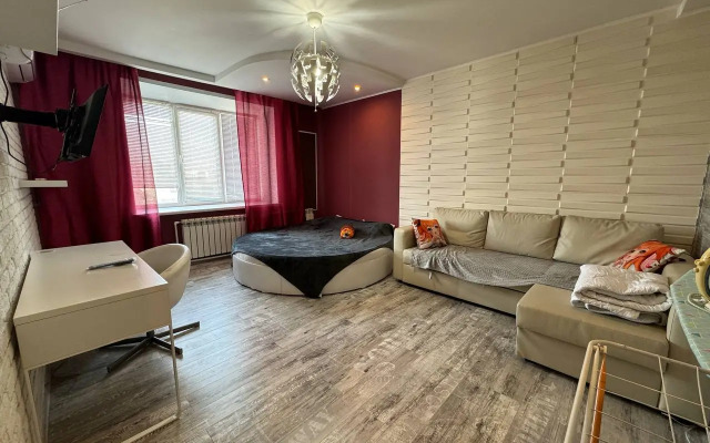 Uyutnye 1-Komnatnye PryamoNnaprotiv TRC Rivera  Apartaments